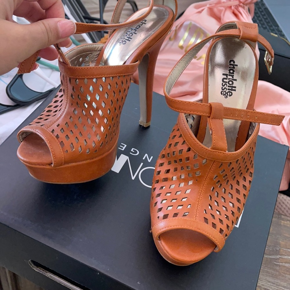 CHARLOTTE RUSSE